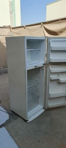 ثلاجة وفريزر إل جي ب 350 ريال