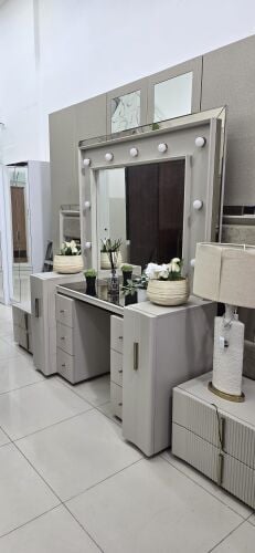 bedroom set