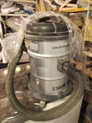 vacuum cleaner
