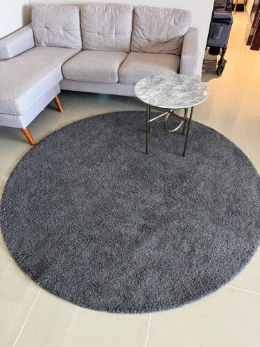 rugs for 50qr each 