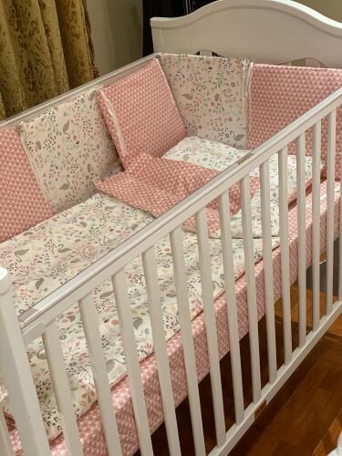 Juniors baby crib