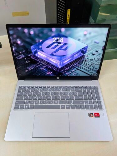 HP Ryzen 7 7000 16GB 512GB 15.6"FHD