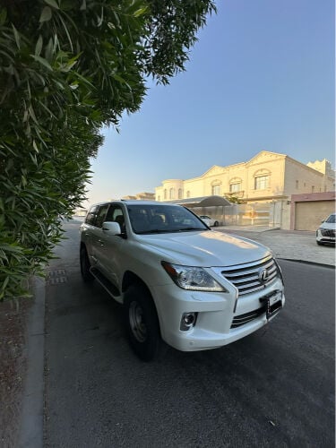 LEXUS.   LX-570