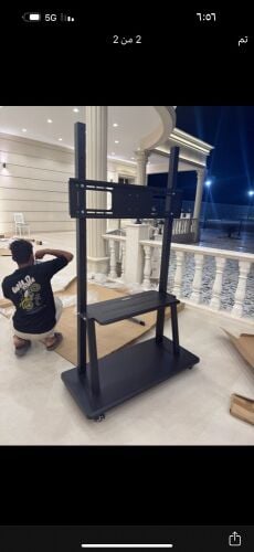 Big Tv Stand with wheels