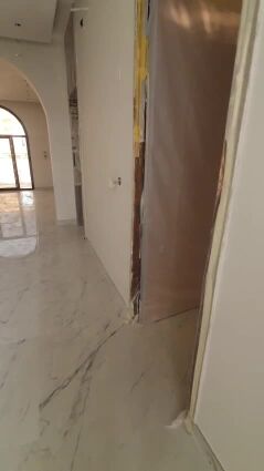 الوكيرللبيع فيلا على شارعين732م