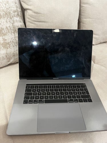 Apple MacBook Pro – Startup 
