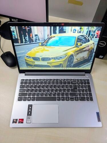 Lenovo Ryzen 5 7000 16GB 512GB 15.6