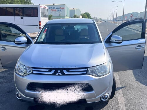 Mitsubishi outlander 2014