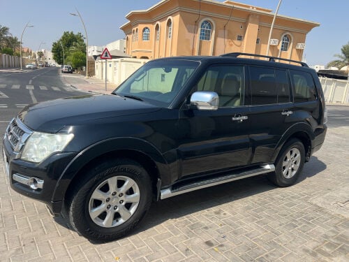 Mitsubishi Pajero 2016 V6 3.5CC