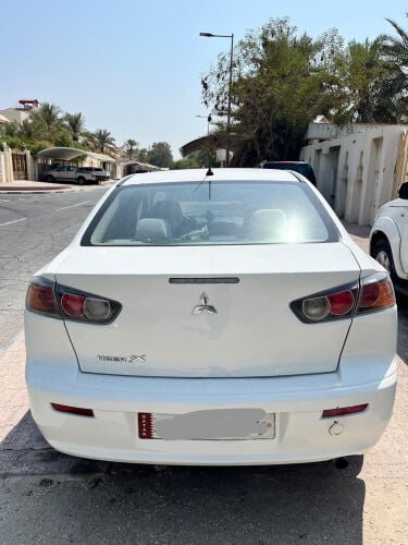 Mitsubishi lancer
