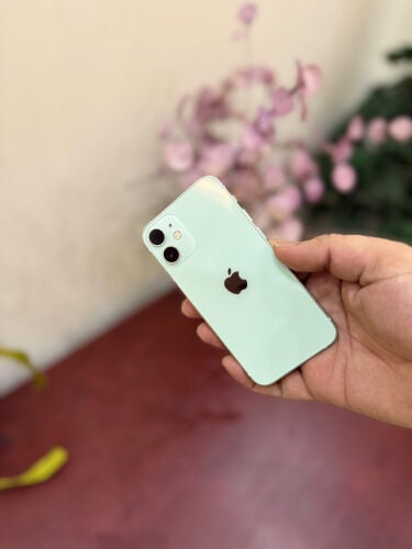 Apple iPhone 12 64GB USA
