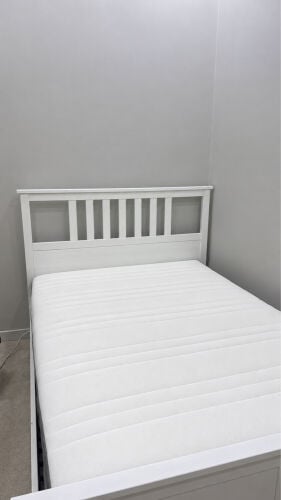 سرير ومرتبه 