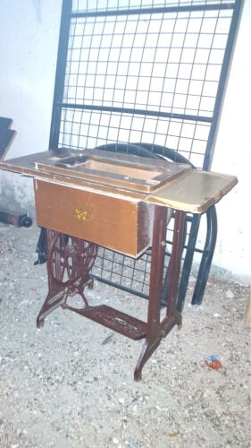 sewing machine table 