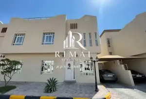 للايجار فيلا داخل مجمع الخيسة