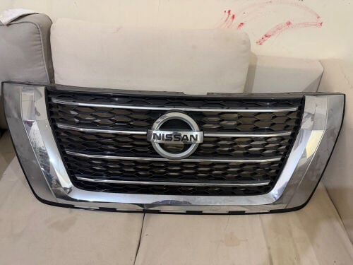 Nissan petrol front grill 