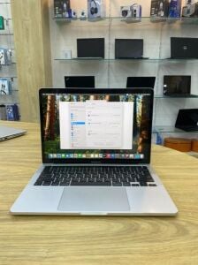 MacBook Pro A2289  Only 1,000QR