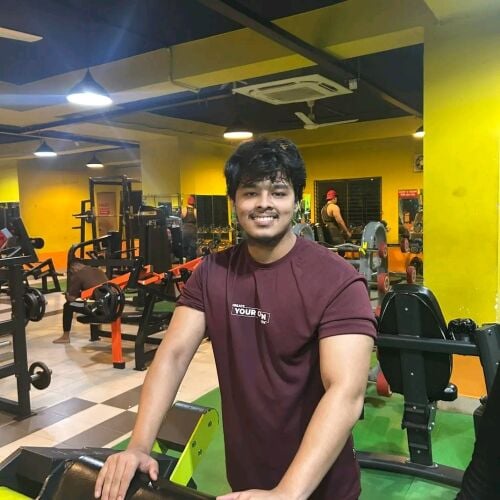 Fresher Looking for Waiter