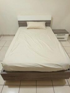 Bed room set (5 pieces)