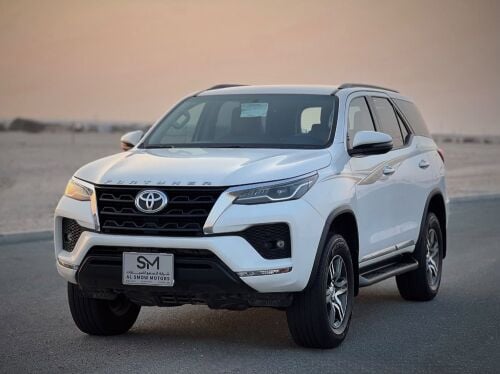 TOYOTA FORTUNER 2024