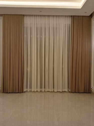 Royal moon furniture making window