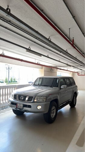 نيسان 