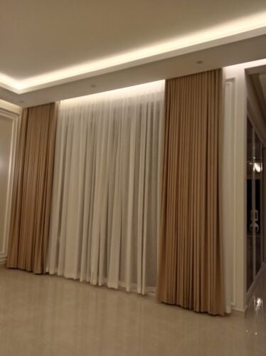 Royal moon furniture making window