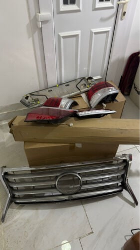 Lexus head lights  