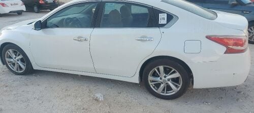 نيسان التيما نظيفة