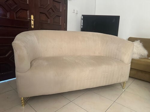 Elegant Cream Velvet Loveseat – 150