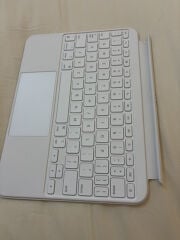 Apple iPad keyboard folio