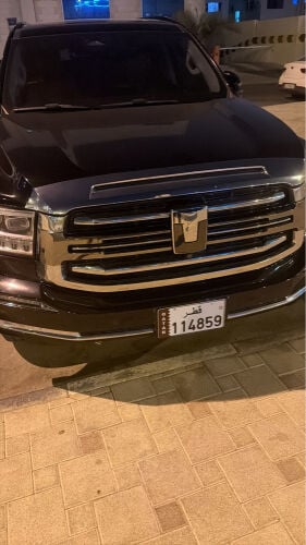 موظفه أو موظف لدعايه والإعلان