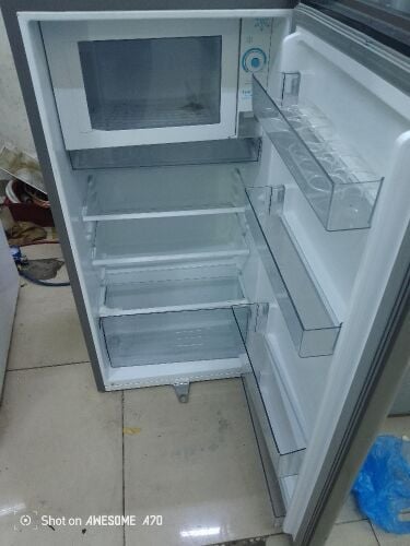 HISENCE FRIDGE FOR SELL.