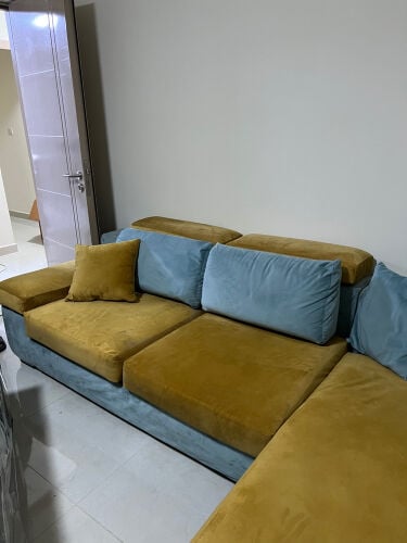 L-shaped sofa set