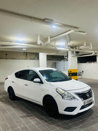 NISSAN SUNNY 2016