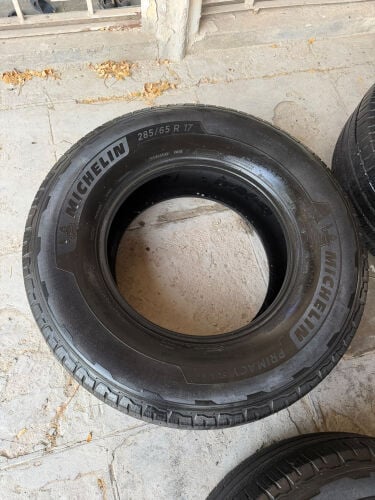 Tyre 285/65/17