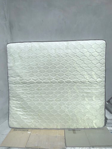 mattress good condition for Sale