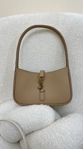 Saint Laurent Mini Le 5 A 7 In Smoo