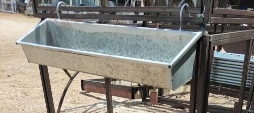 allak  hanger stand tank