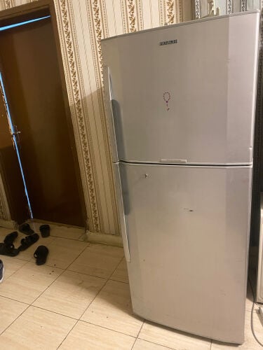 Hitachi fridge sell
