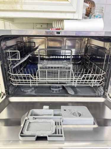 dishwasher 