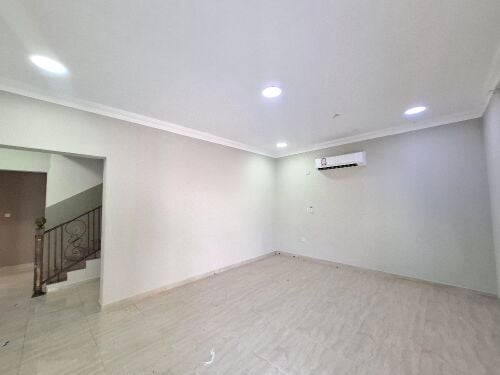 Al Maamoura Villa 14000
