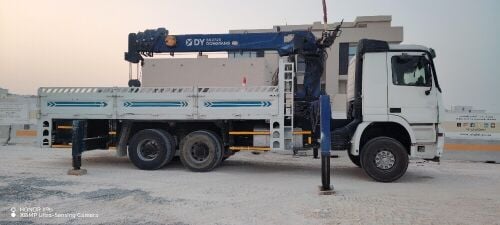 لوري مع كرين 10 طن لنقل جميع المو