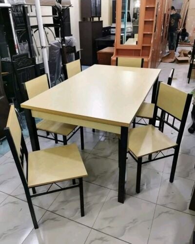 6 Seatar Dinning Table