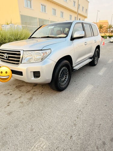 Urgent Sale Land Cruiser 2015