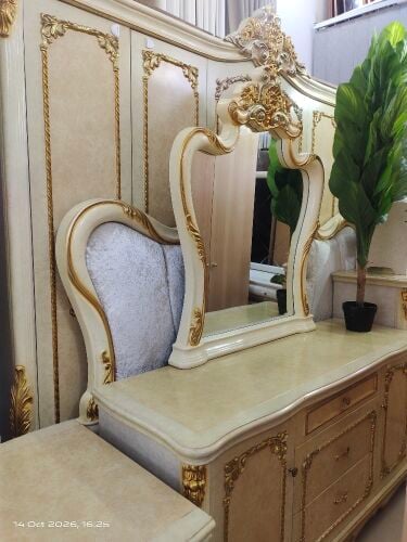 King size bedroom set for sale