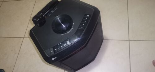 LGxboom speaker
