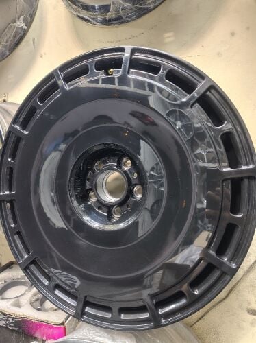 21 size rim like new