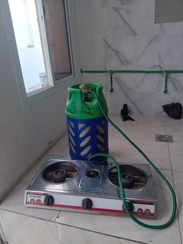 gas plate with gas cylinder