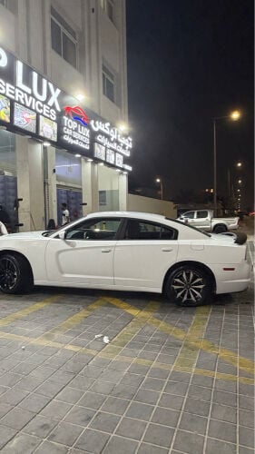 dodge charger v8