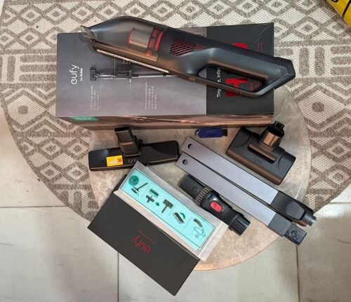 Hand vacuum